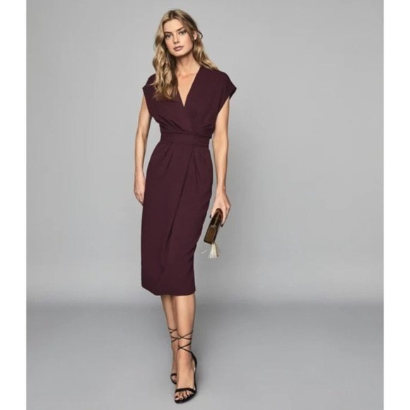 Reiss Dresses & Skirts - REISS Maxime Burgundy Plain Slim Fitted Dress sz 6